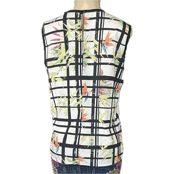 ECI New York L Black Floral Window Pane Sheer Inlay Crew Neck Sleeveless Blouse - Picture 4 of 6